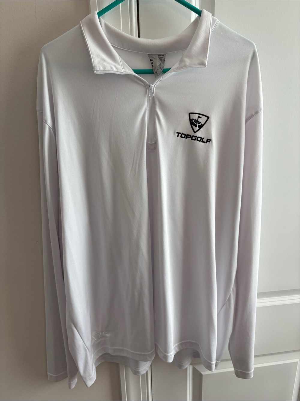 Cutter & Buck White Topgolf Long-Sleeve Quarter-Zip Golf Shirt